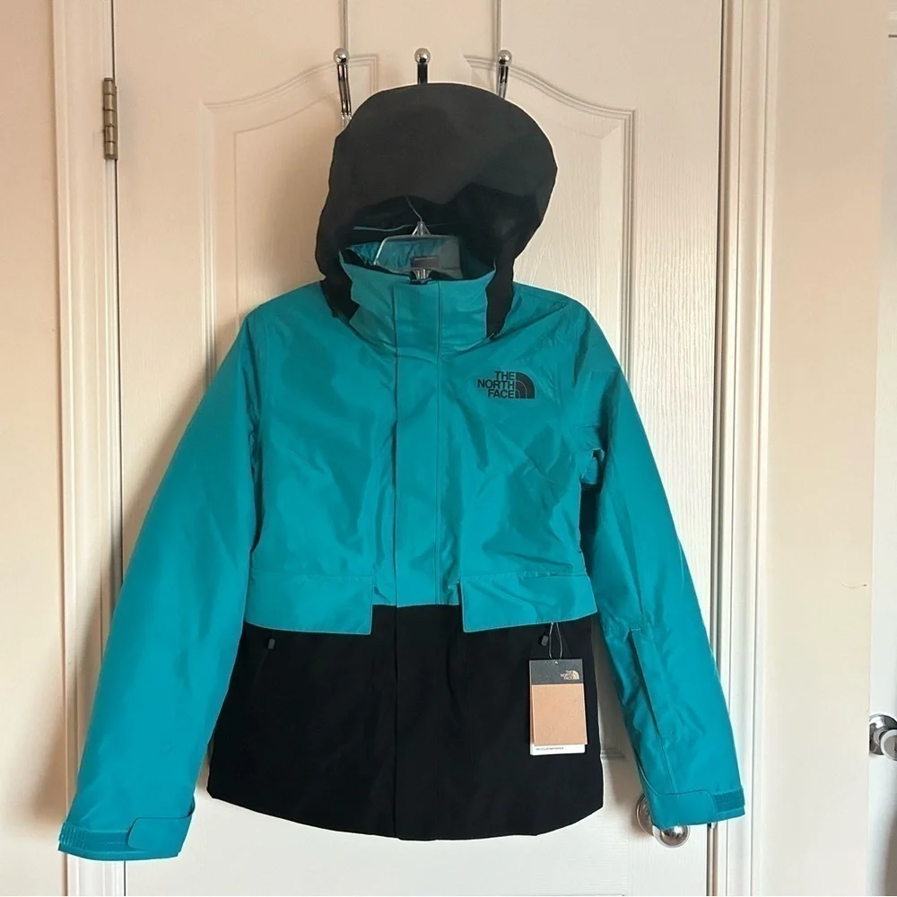 THE NORTH FACE Garner Triclimate Ski Jacket in Enamel Blue/TNF Black/Enamel Blue